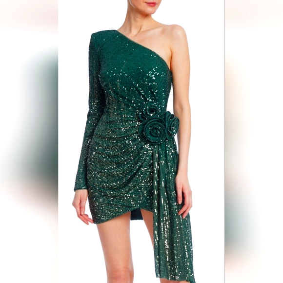 BADGLEY MISCHKA One Shoulder Rosette Sequin Mini Dress - Picture 1 of 3